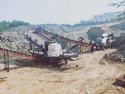 广西400吨移动式石头粉碎生产线现场